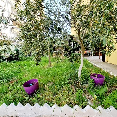 Vacation Home Near The Sea Durres Bagian luar foto