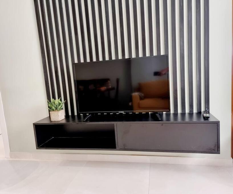 Vacation Home Near The Sea Durres Bagian luar foto